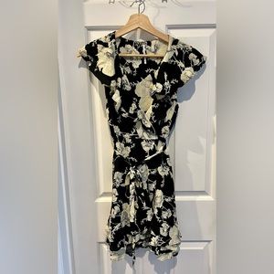 Free People Floral Wrap Mini Dress XS [NEVER WORN]